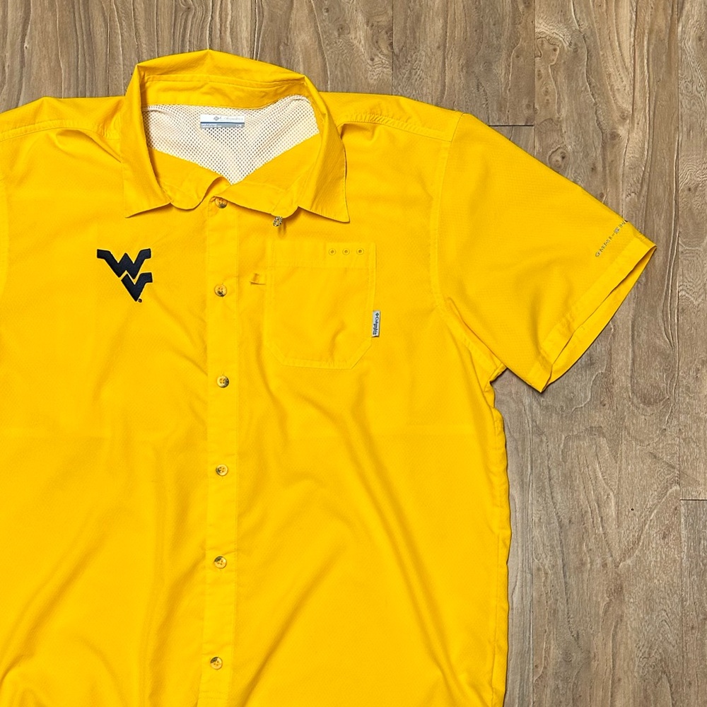 **COLUMBIA** WVU PFG shirt SIZE LARGE